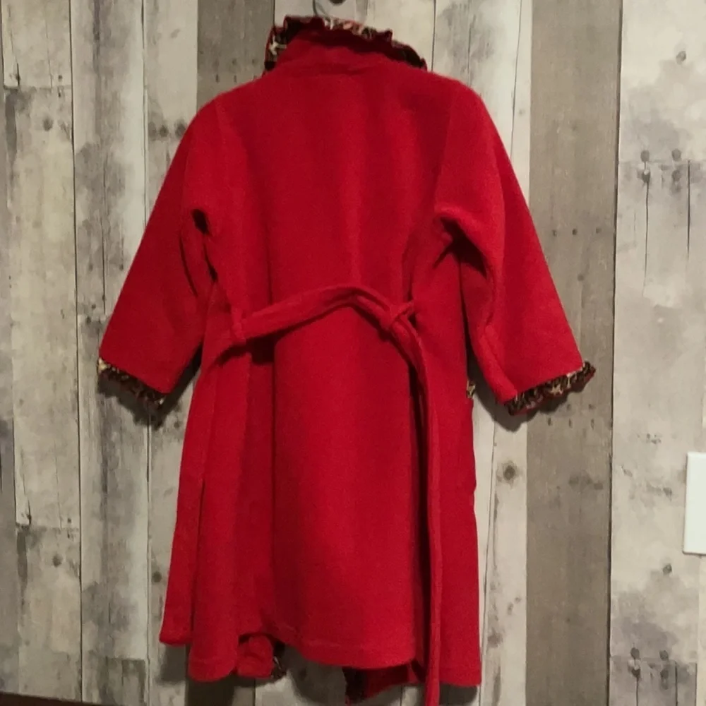 the children's place red leopard robe size 5-6